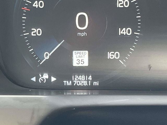 2020 Volvo XC90 T5 Momentum
