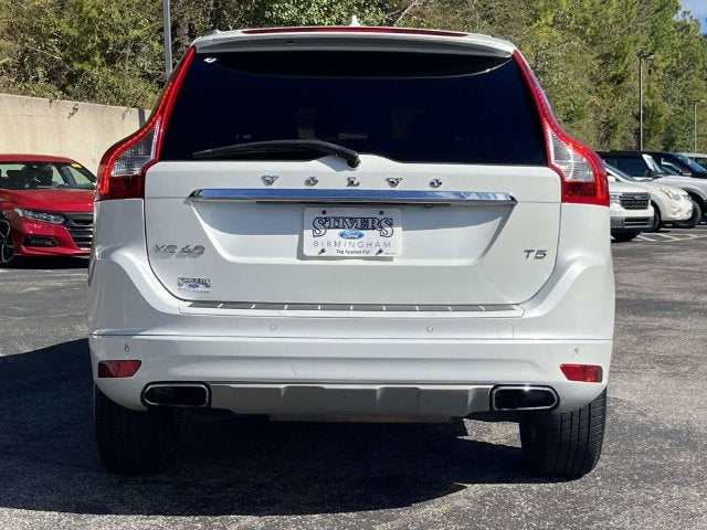 2016 Volvo XC60 T5 Drive-E Platinum