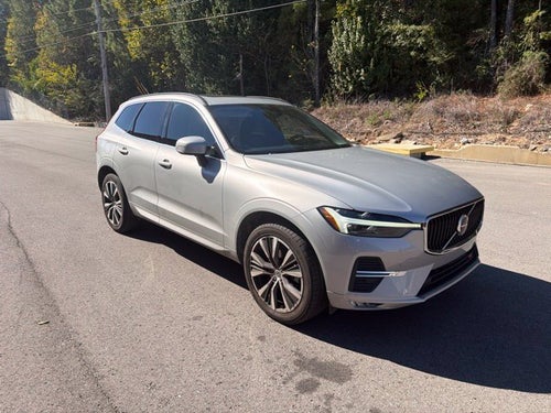 2022 Volvo XC60 B5 Momentum