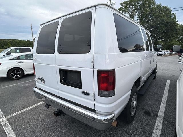 2008 Ford E-350SD XLT