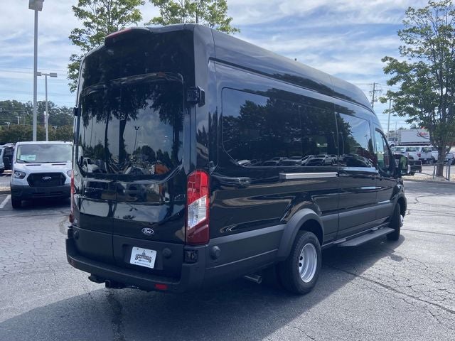 2026 Ford Transit-350 XLT 15 Seat Premium Passenger Van