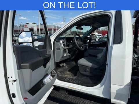 2026 Ford F-550SD XL Dual-Tech Rollback Carrier DRW