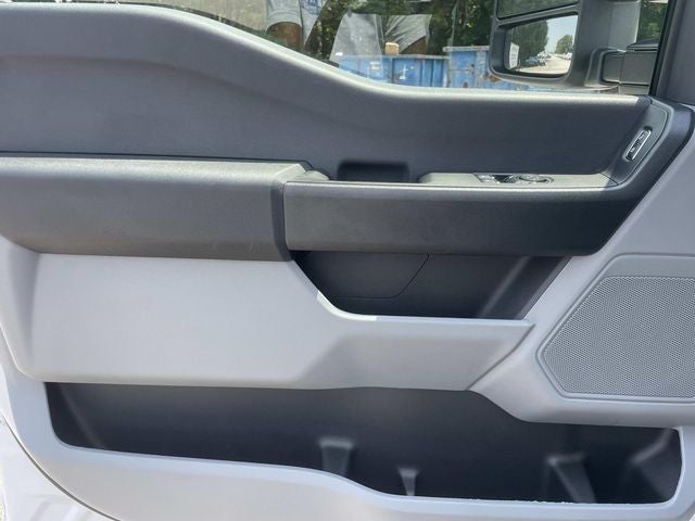 2025 Ford F-600SD XL