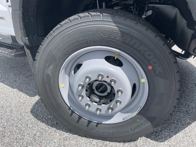 2025 Ford F-600SD XL