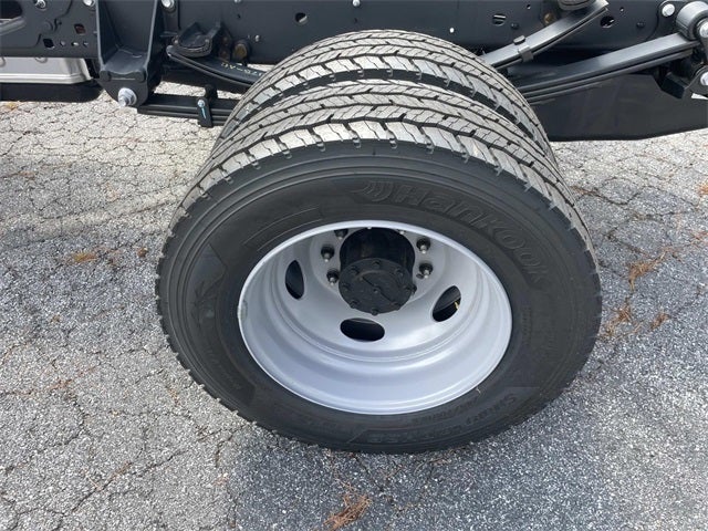 2025 Ford F-600SD XL