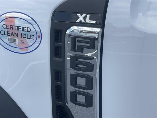 2025 Ford F-600SD XL