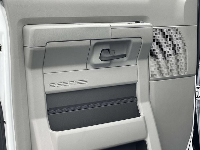 2026 Ford E-350SD Base Cutaway