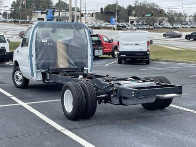 2026 Ford E-350SD Base Cutaway