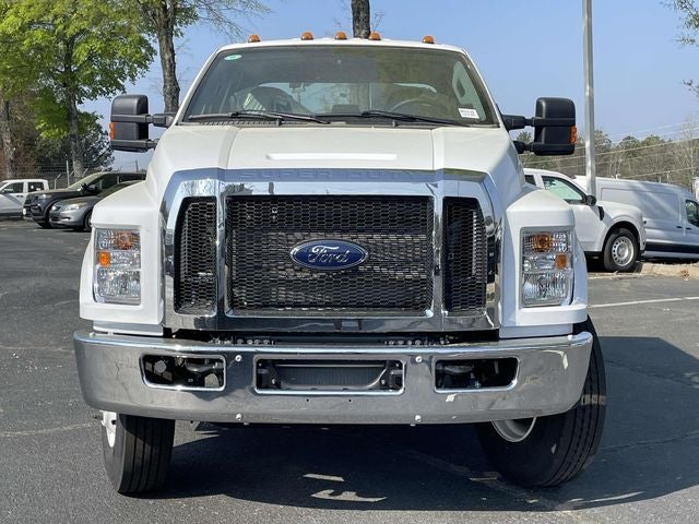 2027 Ford F-650SD Base