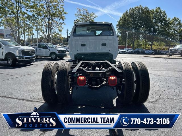 2027 Ford F-650SD Base