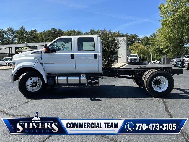 2027 Ford F-650SD Base