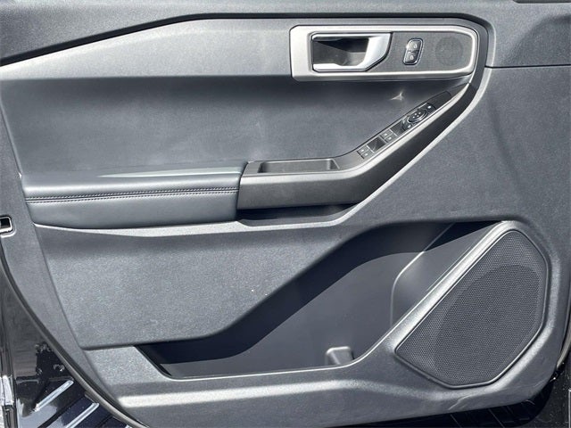 2025 Ford Utility Police Interceptor Base