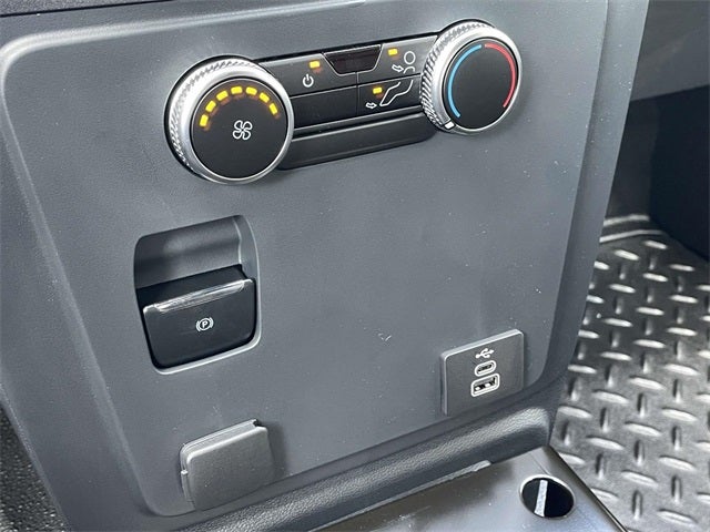 2025 Ford Utility Police Interceptor Base