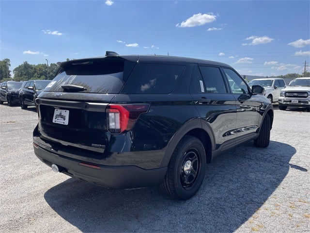 2025 Ford Utility Police Interceptor Base