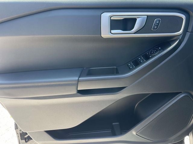 2025 Ford Utility Police Interceptor Base