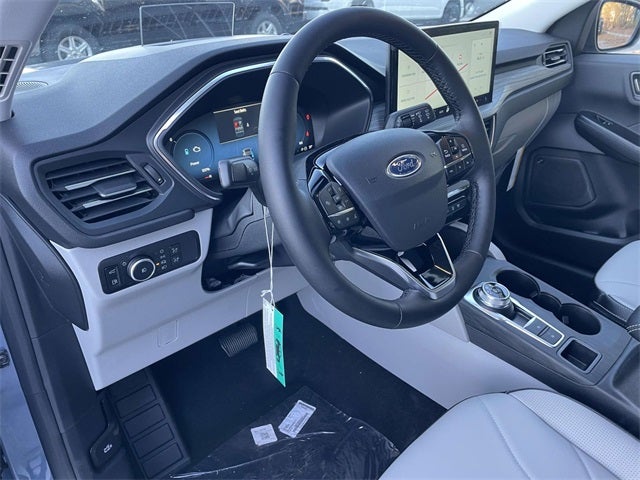 2026 Ford Escape Hybrid Platinum