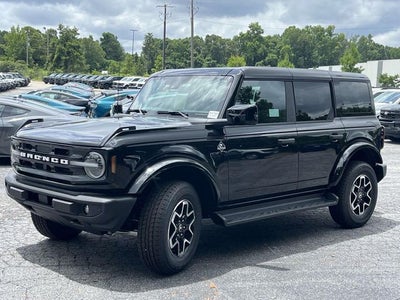 2026 Ford Bronco Outer Banks