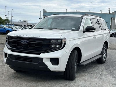 2026 Ford Expedition Active