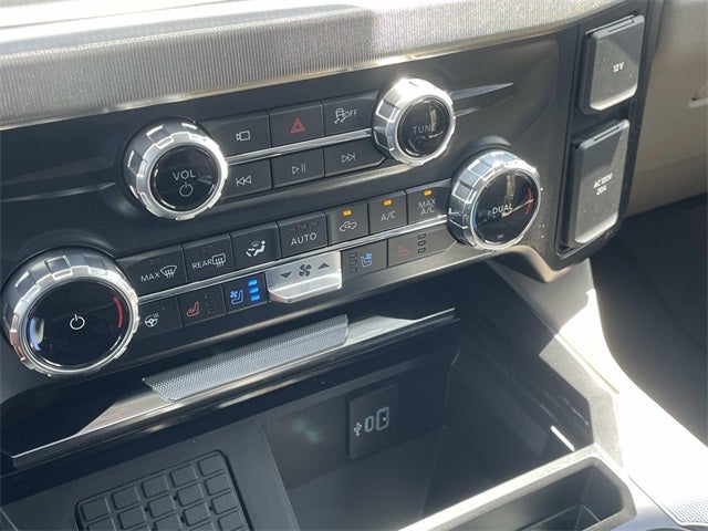 2025 Ford F-350SD Platinum