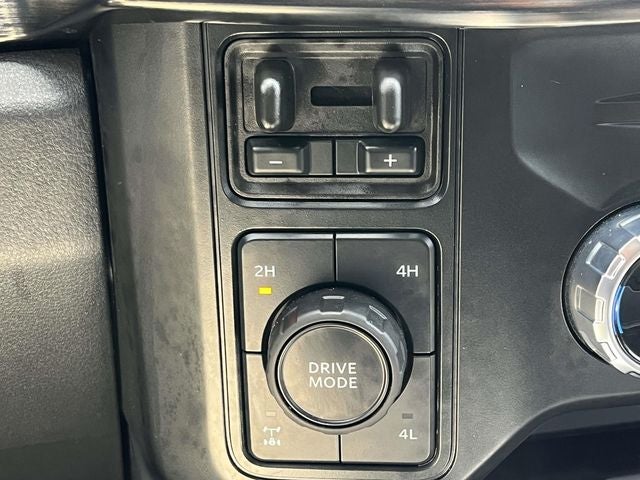 2025 Ford F-350SD Lariat