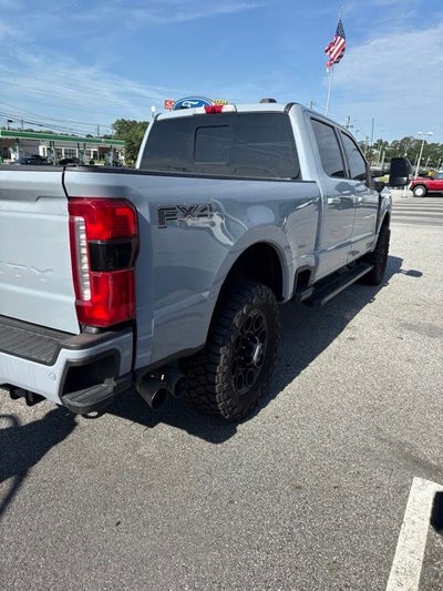 2025 Ford F-350SD Lariat