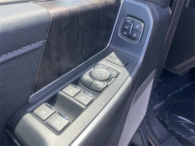 2025 Ford F-350SD Lariat