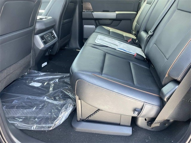 2025 Ford F-350SD Lariat