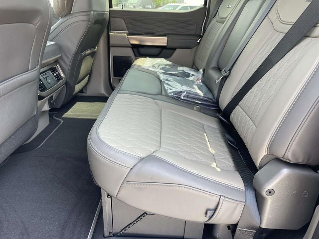 2026 Ford F-350SD Platinum DRW
