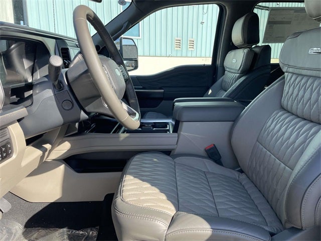 2026 Ford F-350SD Platinum DRW