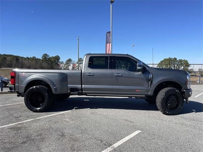 2026 Ford F-350SD Platinum DRW