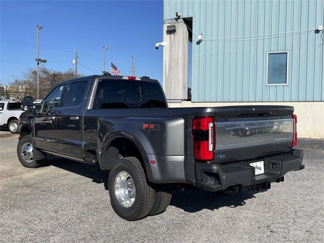 2026 Ford F-350SD Platinum DRW