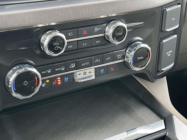 2026 Ford F-350SD Platinum DRW