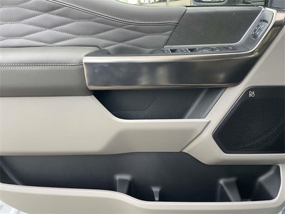 2026 Ford F-350SD Platinum DRW