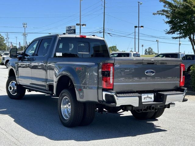 2026 Ford F-350SD Lariat DRW