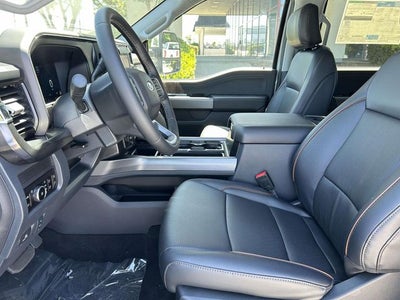 2026 Ford F-350SD Lariat DRW