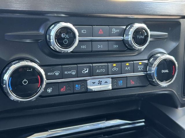 2026 Ford F-350SD Lariat DRW