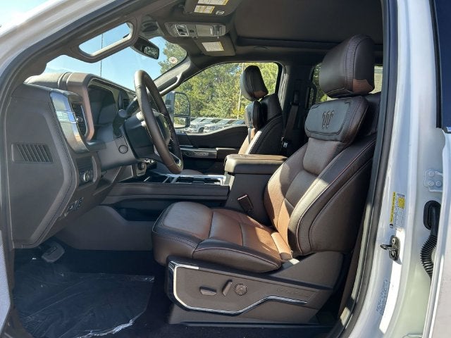 2027 Ford F-450SD King Ranch DRW