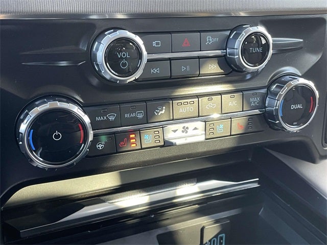 2026 Ford F-450SD Platinum DRW