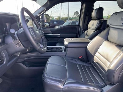 2025 Ford F-450SD Platinum DRW