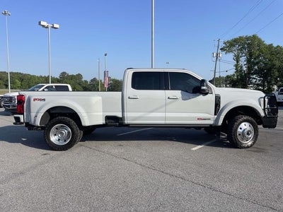 2025 Ford F-450SD Platinum DRW