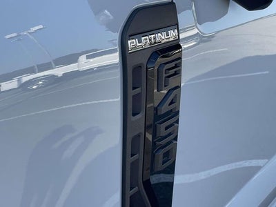 2025 Ford F-450SD Platinum DRW