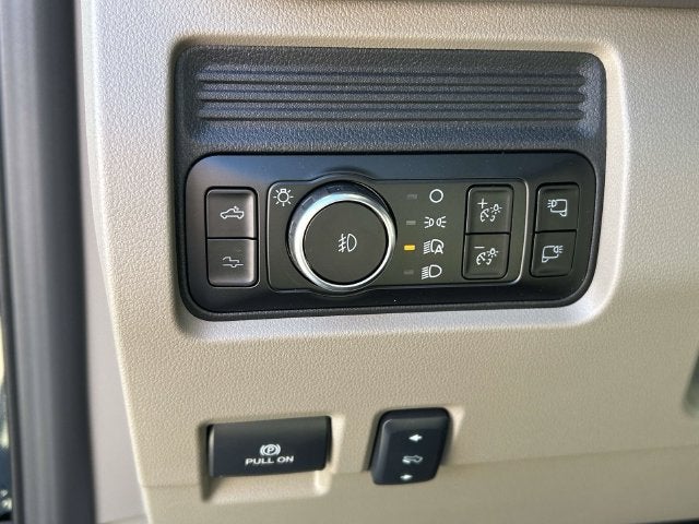 2027 Ford F-450SD Platinum DRW