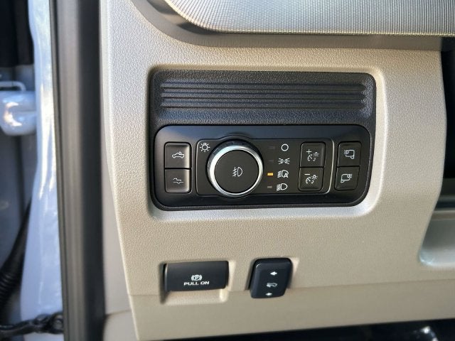 2027 Ford F-450SD Platinum DRW