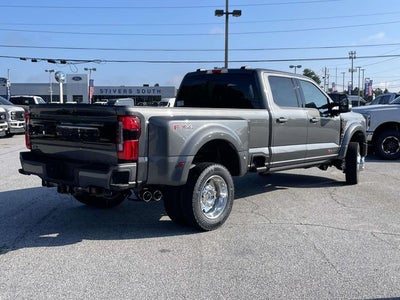 2026 Ford F-450SD Platinum DRW