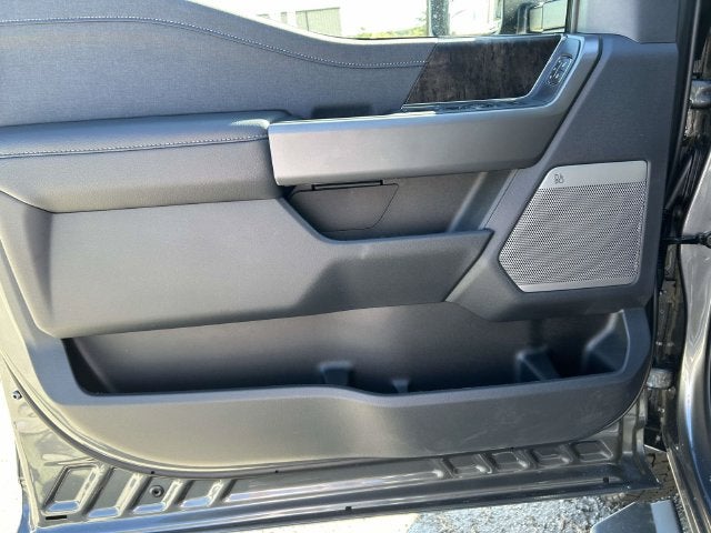 2027 Ford F-450SD Lariat DRW