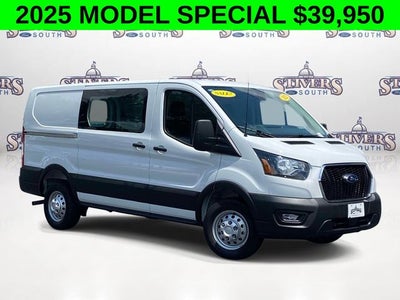 2025 Ford Transit-150 AWD