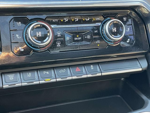 2024 GMC Sierra 3500HD Denali