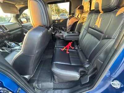 2024 Nissan Frontier SL