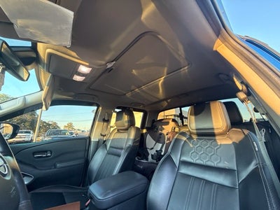 2024 Nissan Frontier SL