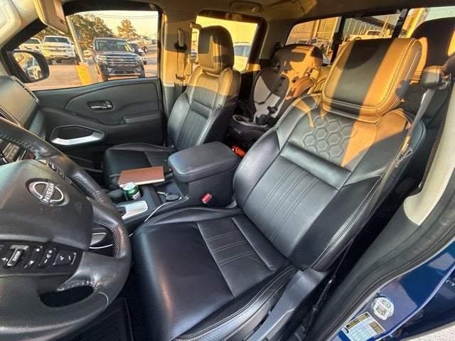 2024 Nissan Frontier SL
